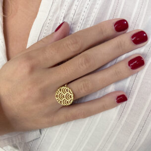 Nubia Scalloped Ring Lalaounis