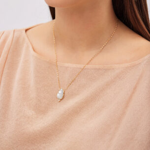 Chiara Necklace with a Big Mother Of Pearl Scarab and Diamond Lito