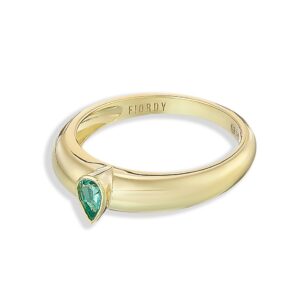 Apart Emerald Ring